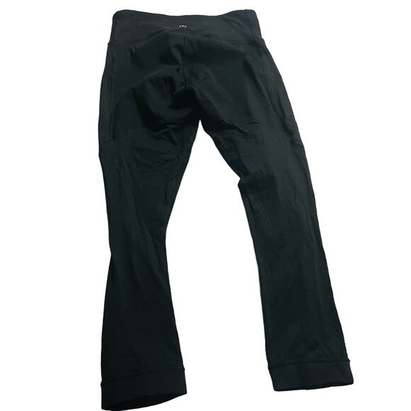 Lululemon Black Cropped Mesh Detail Leggings Size Small - Picture 2 of 8